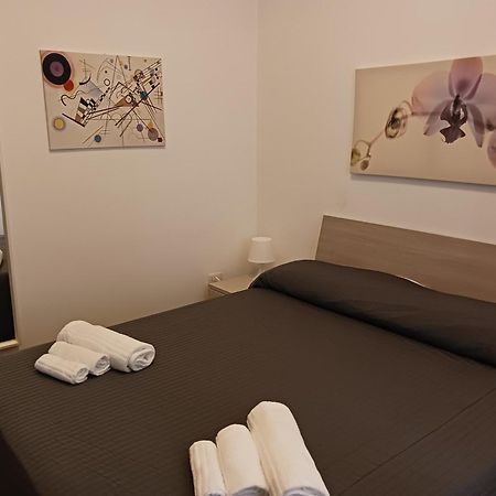 Seawall Holiday Home Salerno Bagian luar foto