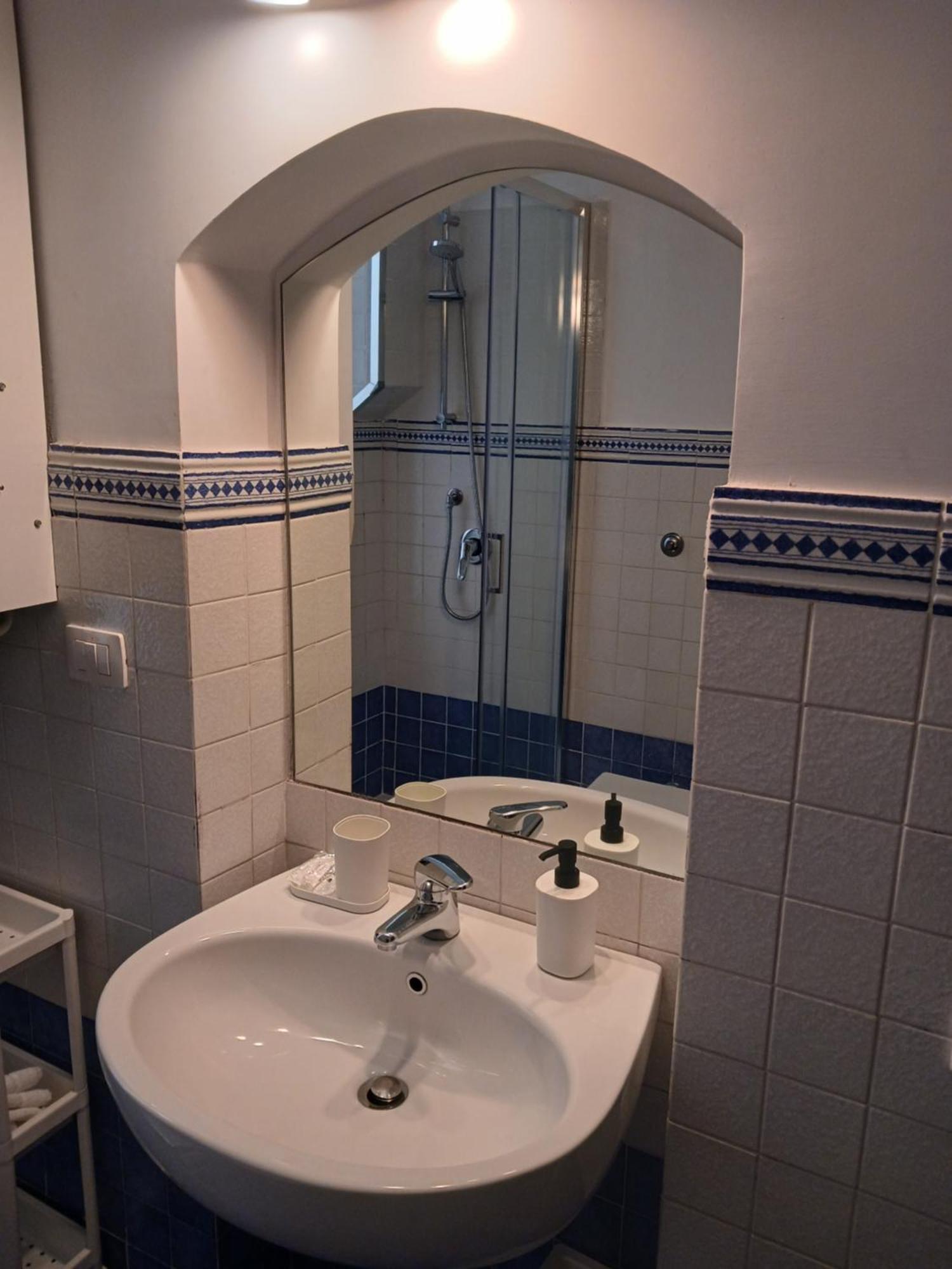 Seawall Holiday Home Salerno Bagian luar foto
